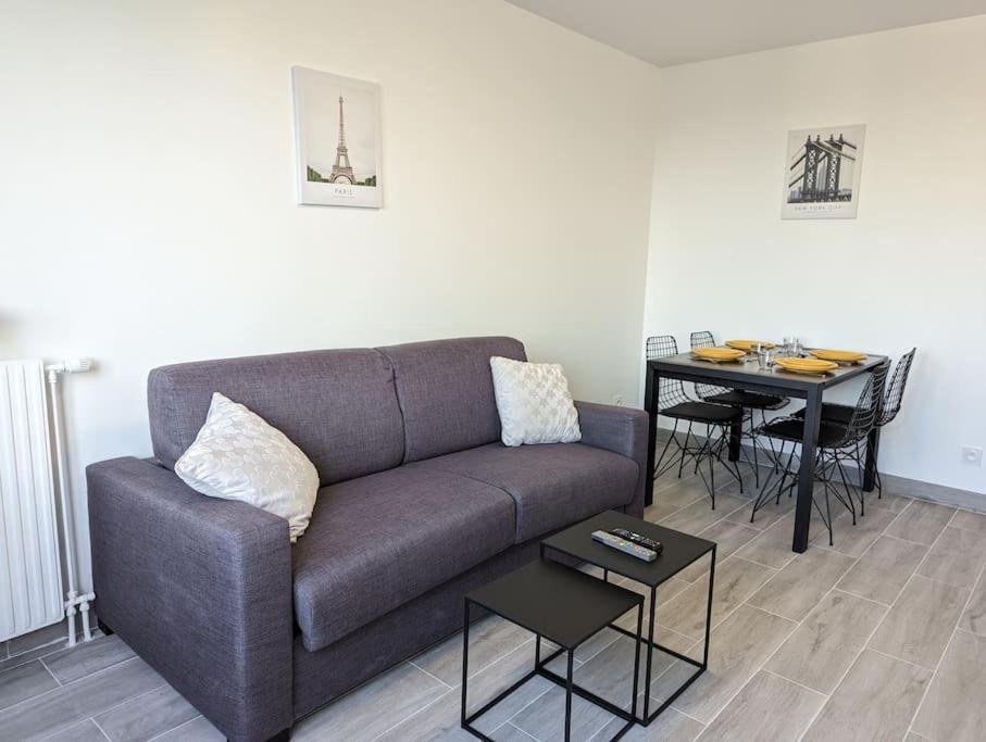 Appart Tout Confort Tres Proche Rer A Torcy  Exterior photo