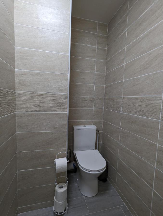 Appart Tout Confort Tres Proche Rer A Torcy  Exterior photo