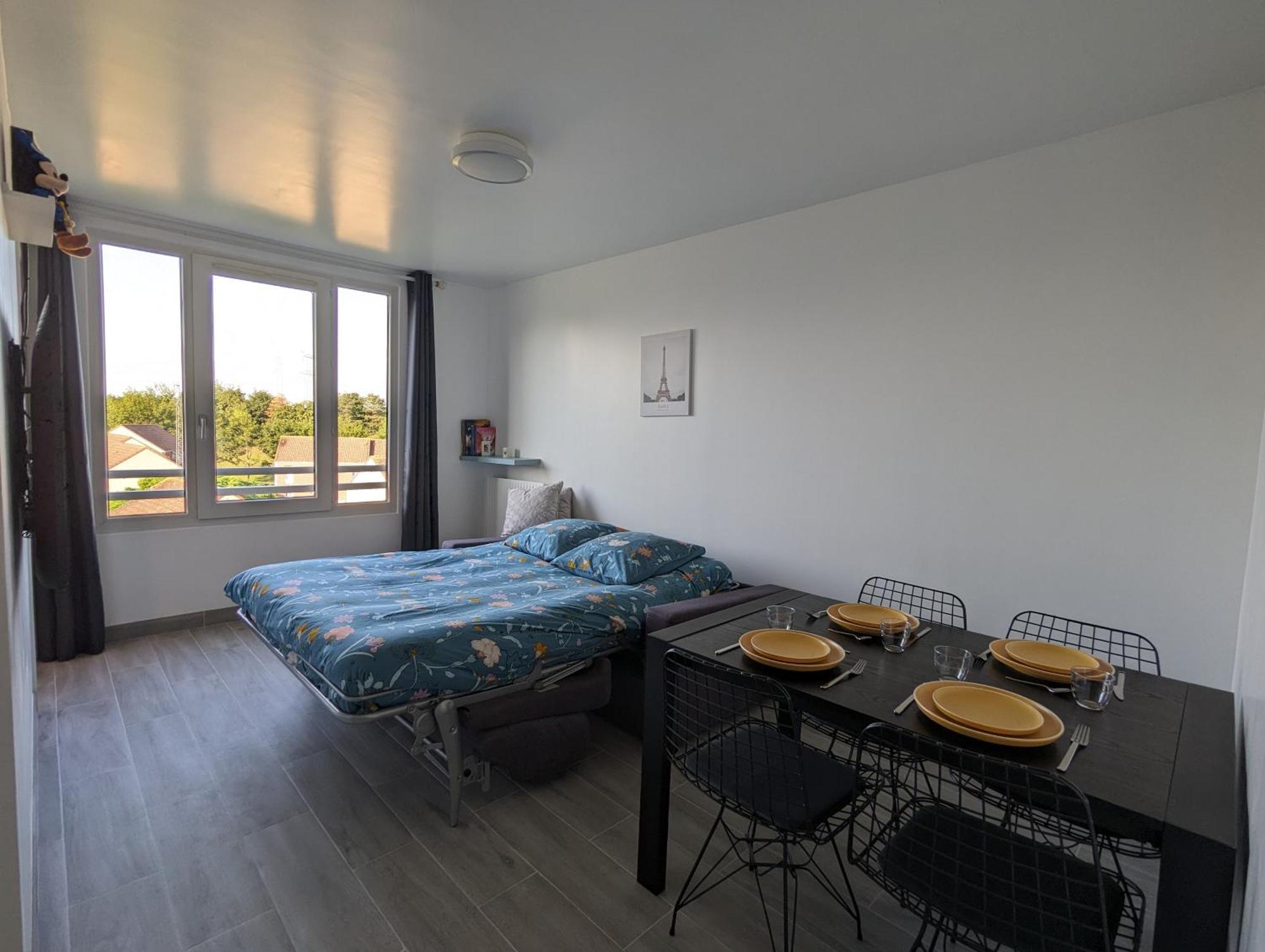 Appart Tout Confort Tres Proche Rer A Torcy  Exterior photo